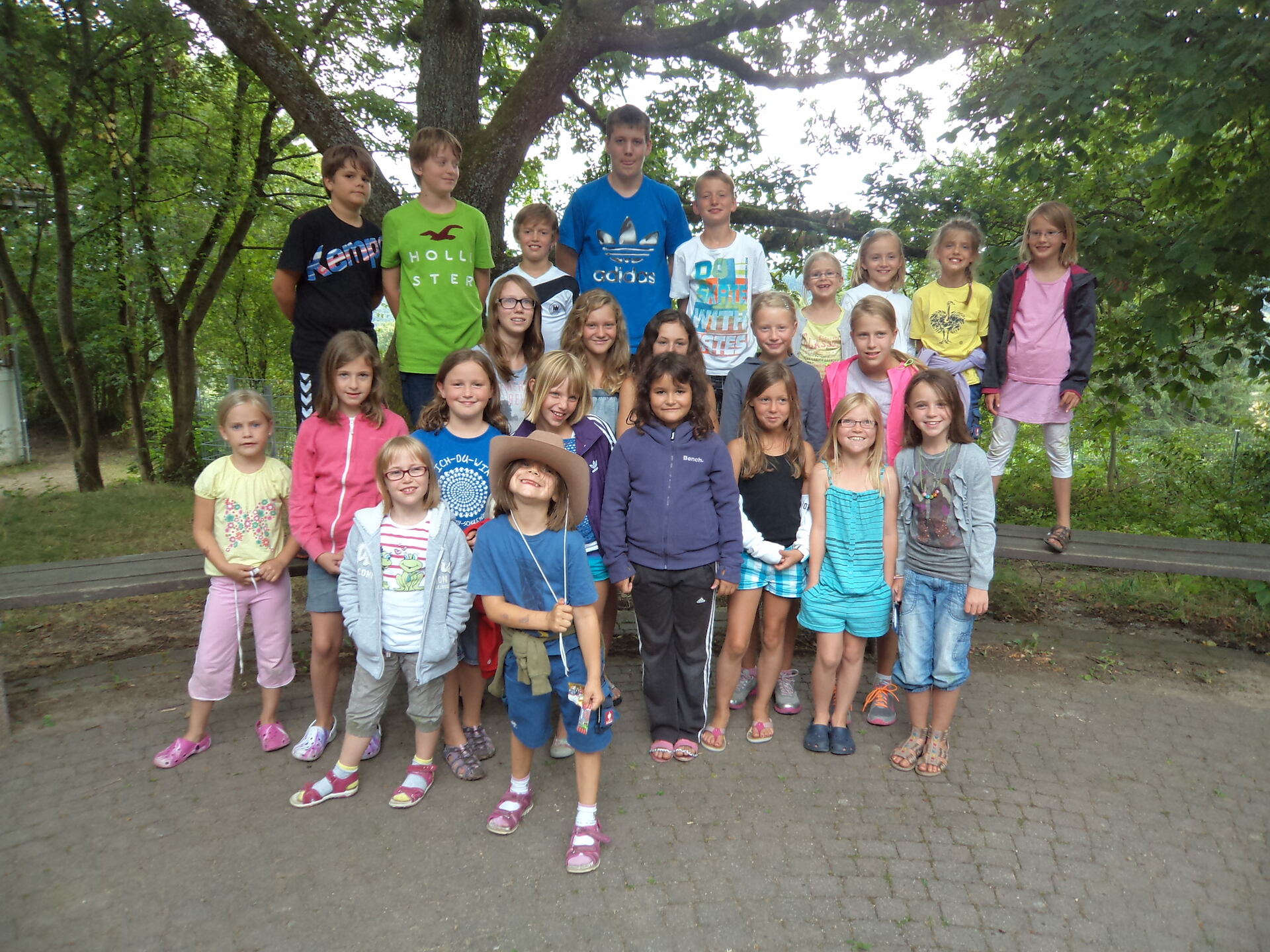 Kinder und Betreuer der Vereinsjugend